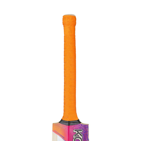 English Willow Cricket Bat - Aura Pro 4.0
