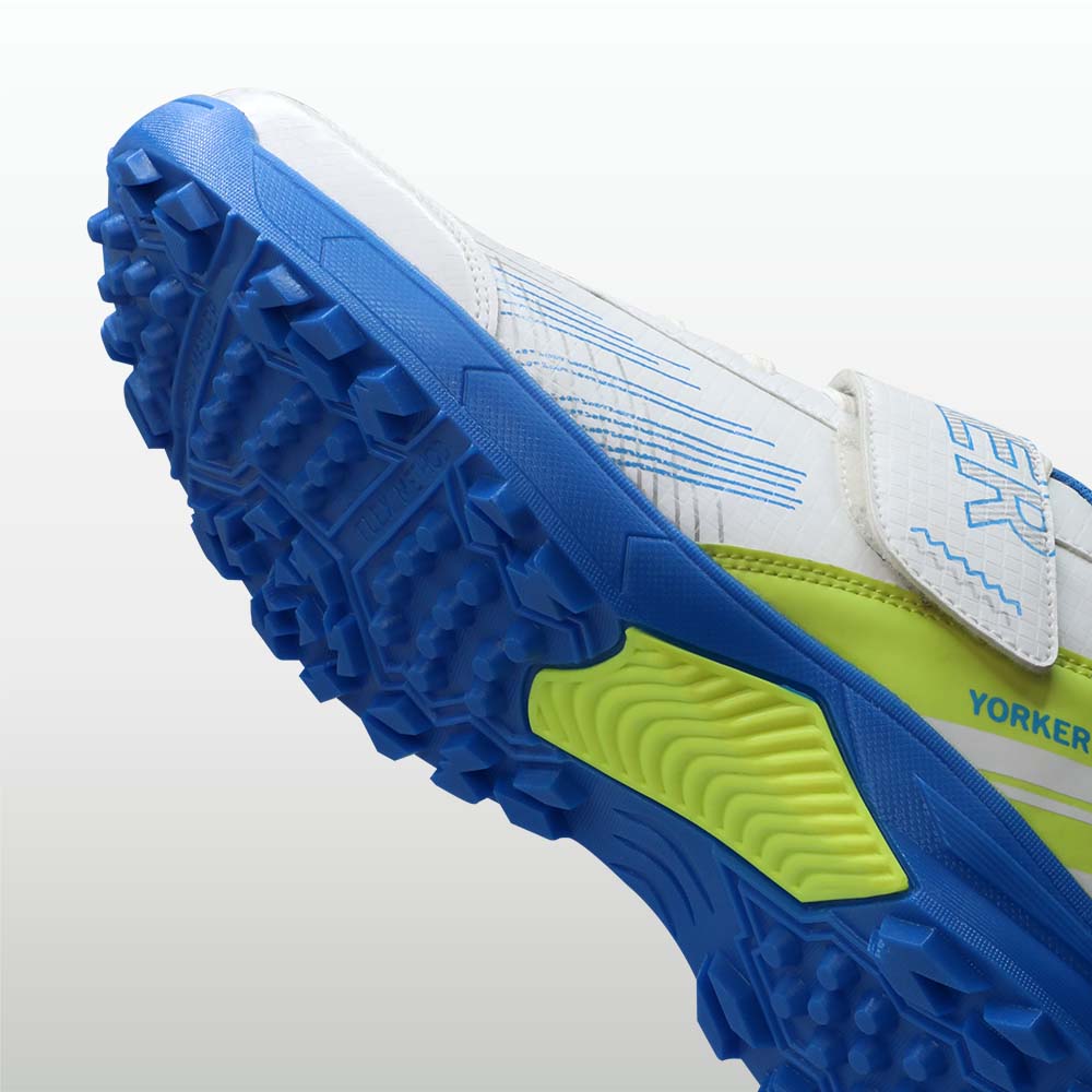 Nivia Yorker 2.0 Cricket Shoes