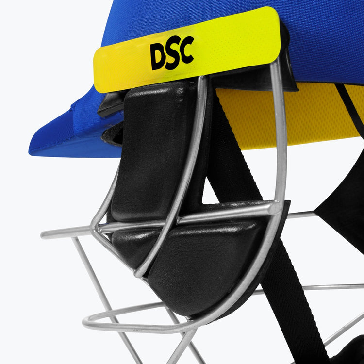 Avenger Pro 2.0 Cricket Helmet