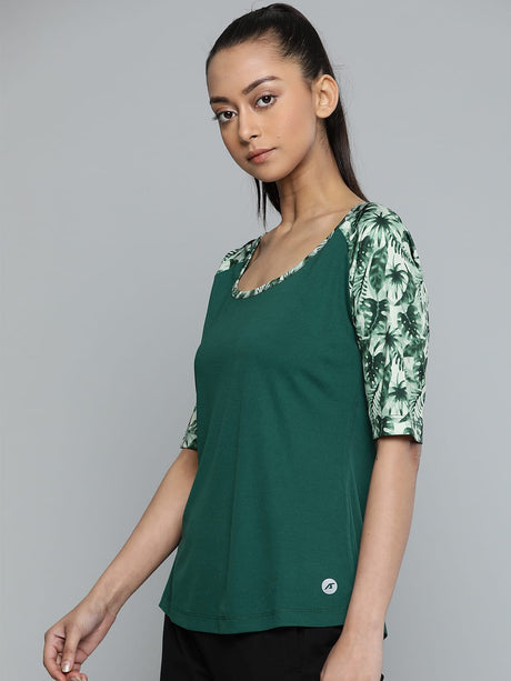 Alcis Women Green Solid Scoop Neck T-shirt | Alcis