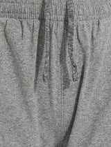 CHILL ON SHORTS