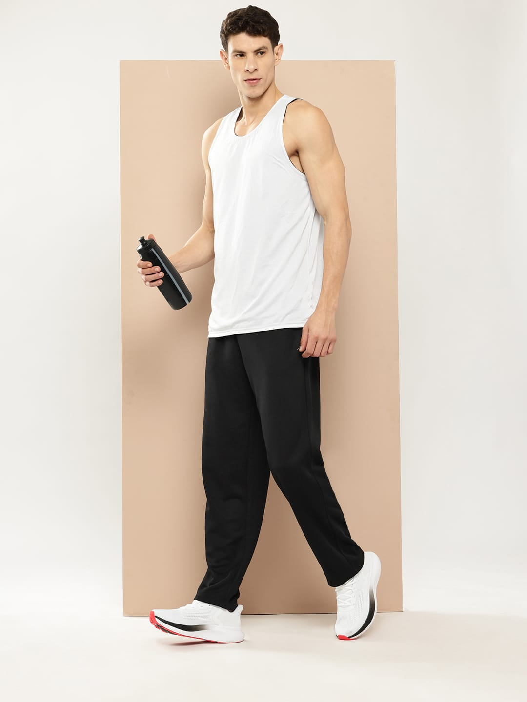 FREEBOLD TRACK PANT