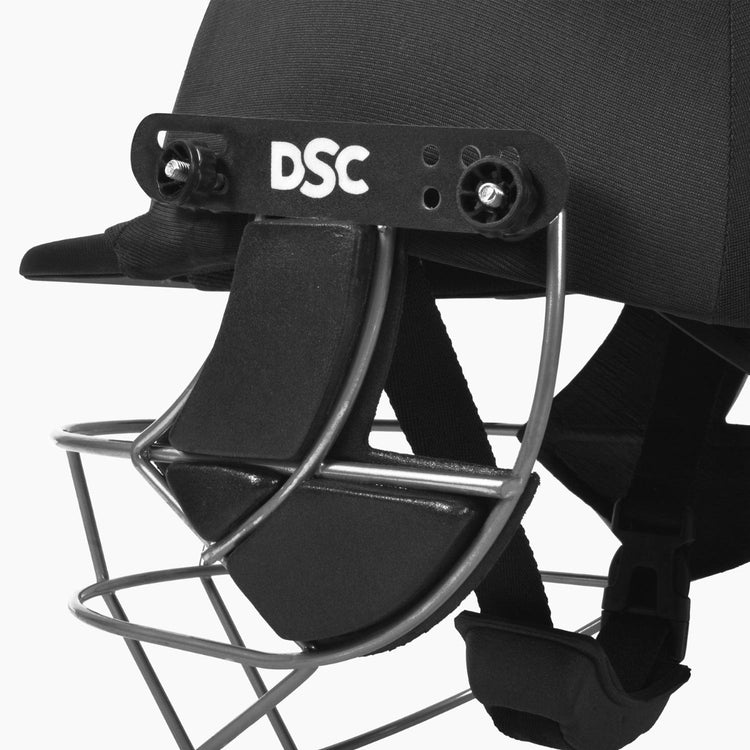 Defender 2.0 Cricket Helmet