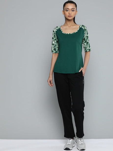 Alcis Women Green Solid Scoop Neck T-shirt | Alcis