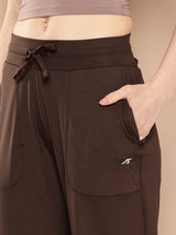 URBAN ACTIVE FLARE PANTS