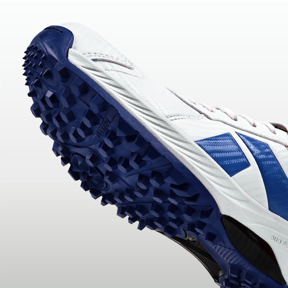 Nivia Hat Trick Cricket Shoes