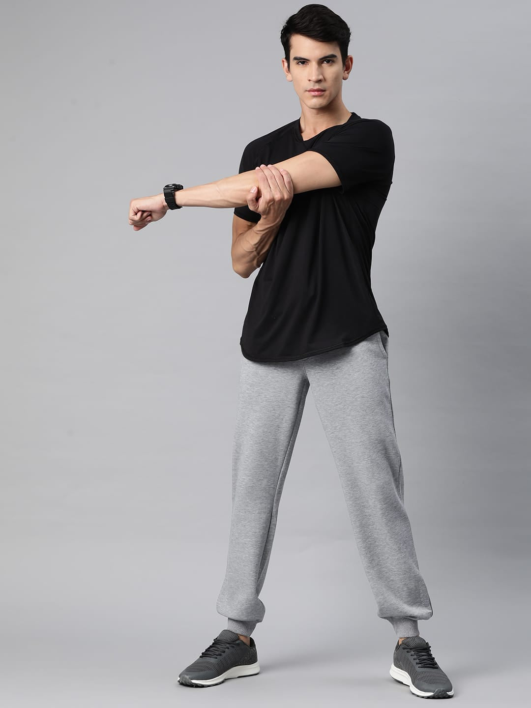 Alcis Men's Solid Regular-Fit Joggers