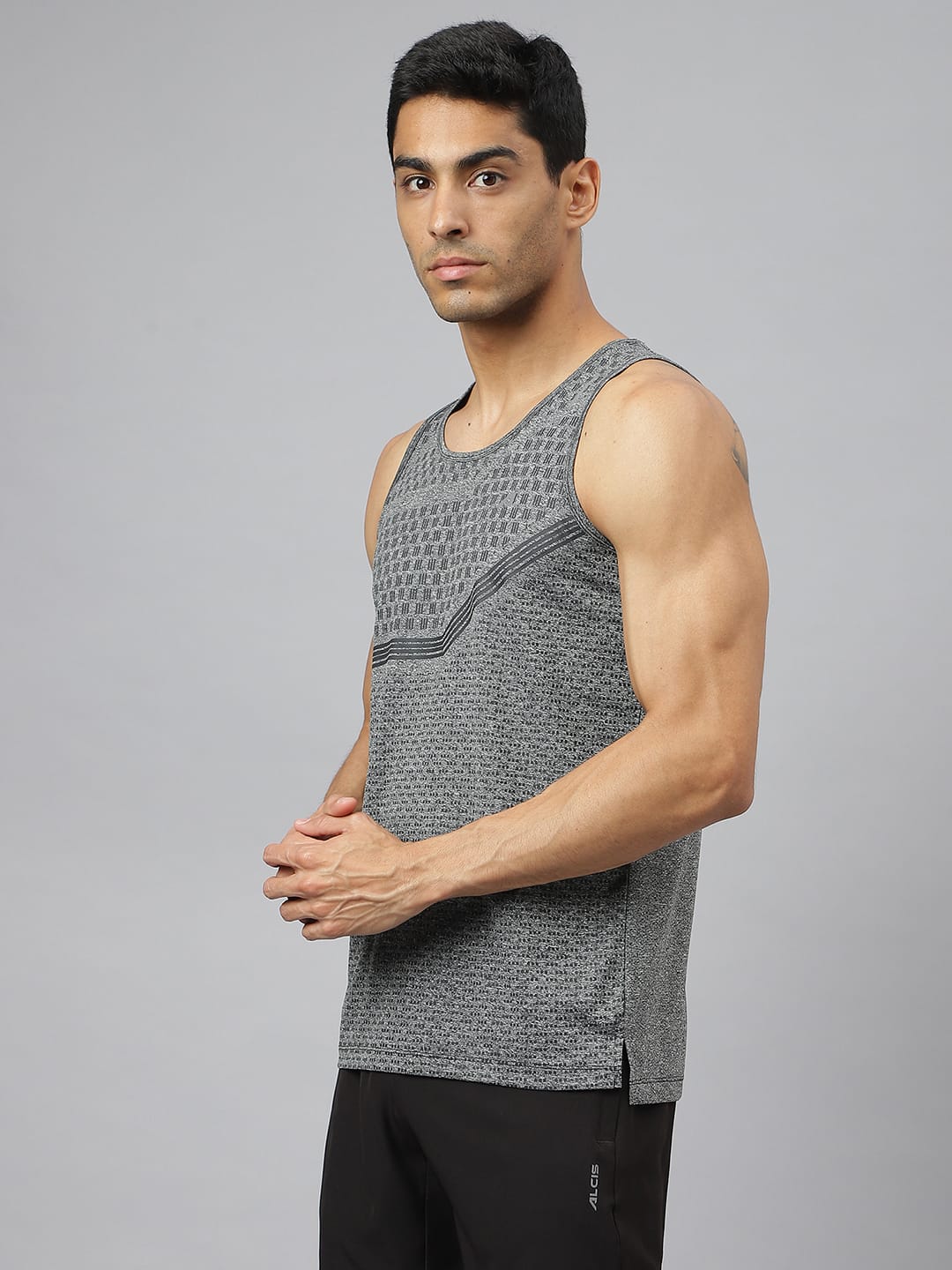 Alcis Men Black Heather Anti-Static Slim-Fit Distance Running Singlet
