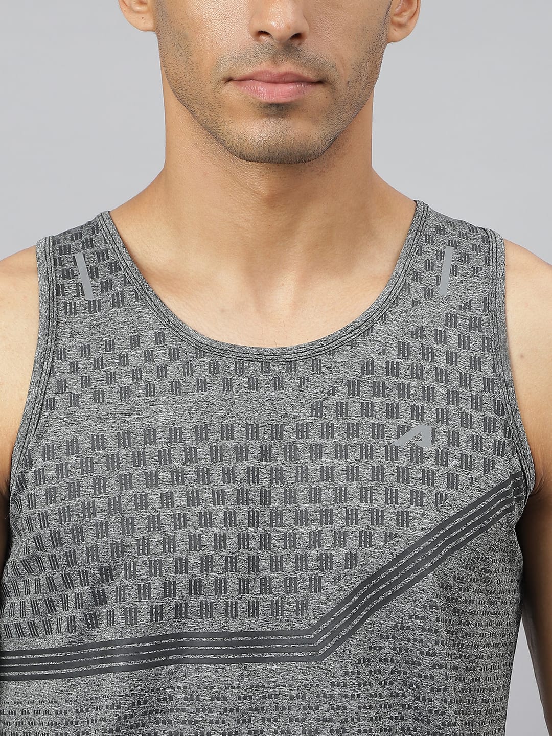 Alcis Men Black Heather Anti-Static Slim-Fit Distance Running Singlet