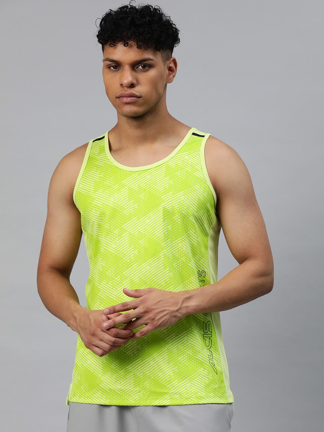 Alcis Men Green  Printed Anti Static Slim Fit T-shirt