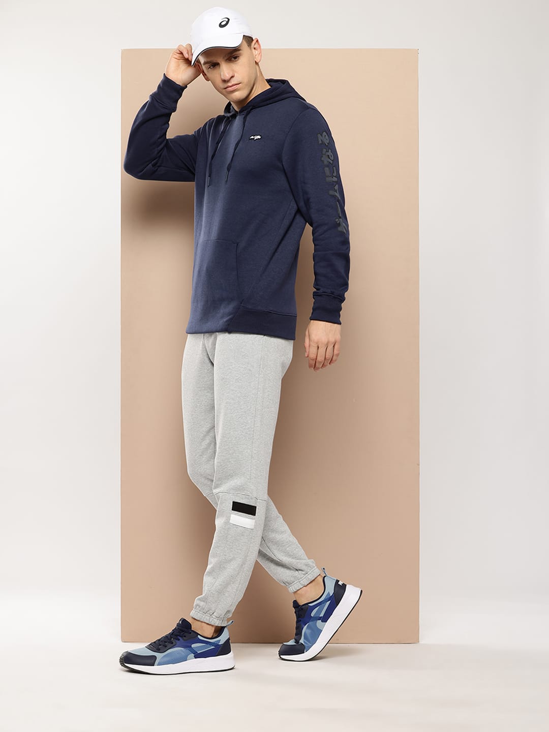Alcis Men Navy Typography Printed Hooded Sweatshirt