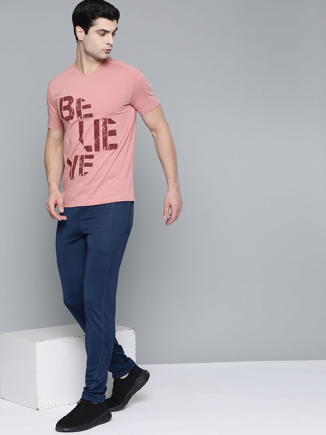 Alcis Men Dusty Pink Maroon Typography Printed T-shirt