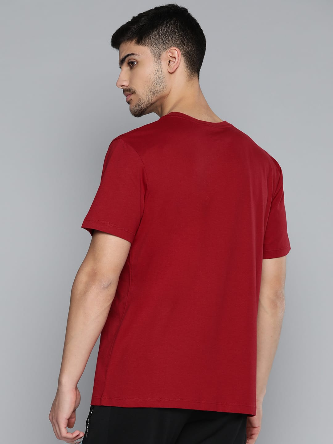 Alcis Men Red Typography Printed Slim Fit Sports T-shirt