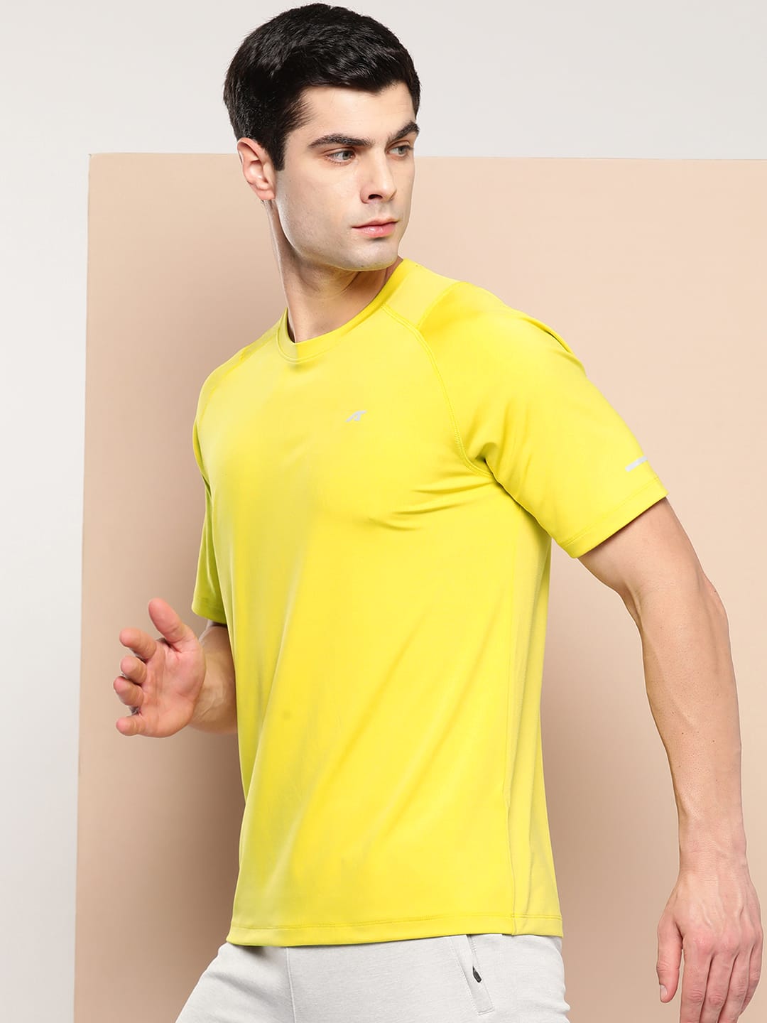 Alcis Men Typography Printed Dry Tech Slim Fit T-shirt