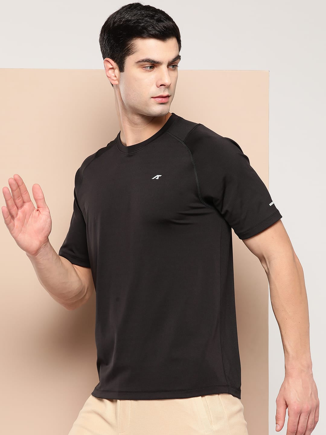 Alcis Men Printed Dry Tech Slim Fit T-shirt