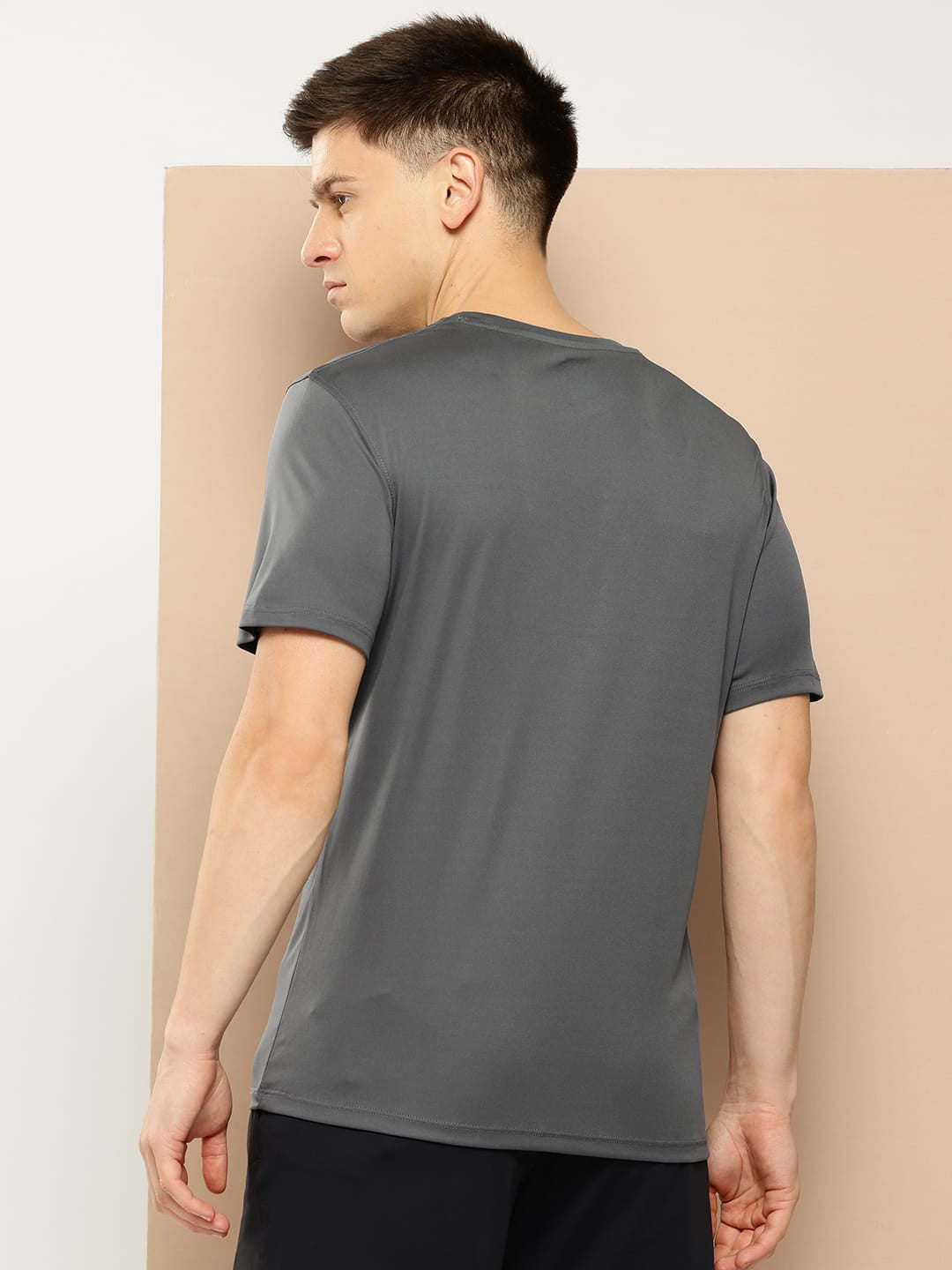 Alcis Men Grey Slim Fit Wonder Tee