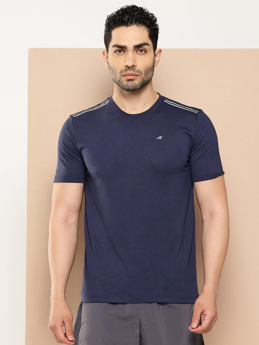 LIGHTSTRIPE TEE