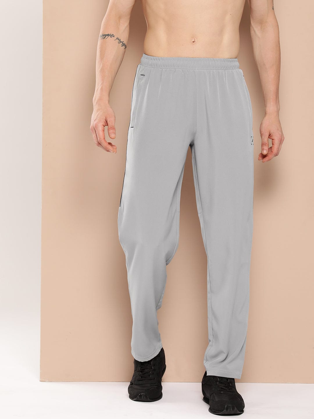 Imitable Image Grey Imitable Relaxed Trackpants – KIBI SPORTS