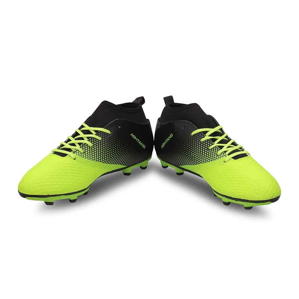 Nivia Ashtang Football Shoes | KIBI Sports
