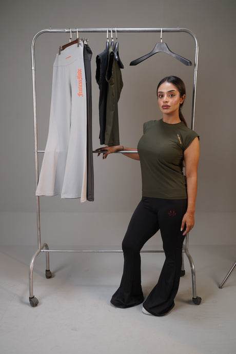 The Zenith Summer Flapper Yoga Pants | Fit