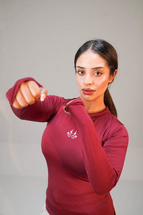 The Aura Ultra-Lightweight Thumbhole Tee | Fit