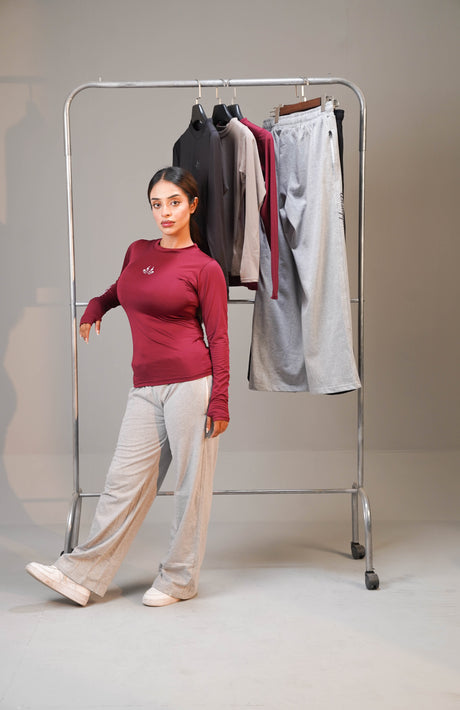The Aura Ultra-Lightweight Thumbhole Tee | Fit