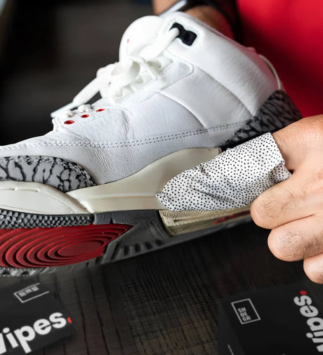 Quick Shoe Cleaning Wipes | Shoegr