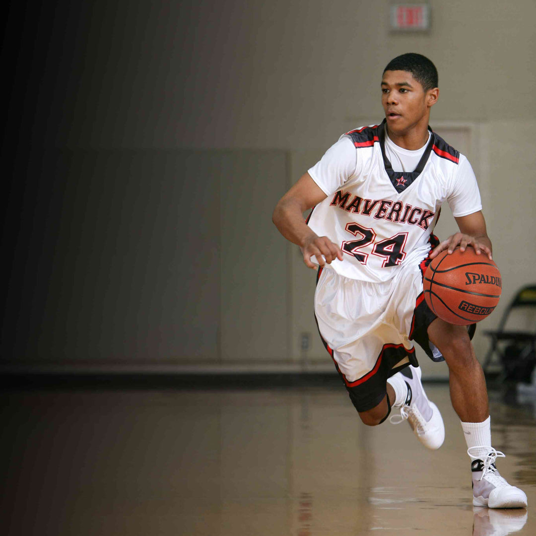 Spalding 8 Panel Rebound Rubber Moulded Indoor/Outdoor Basketball with Butyl Bladder, Suitable for Practice/Match/Training + Free Air Needle