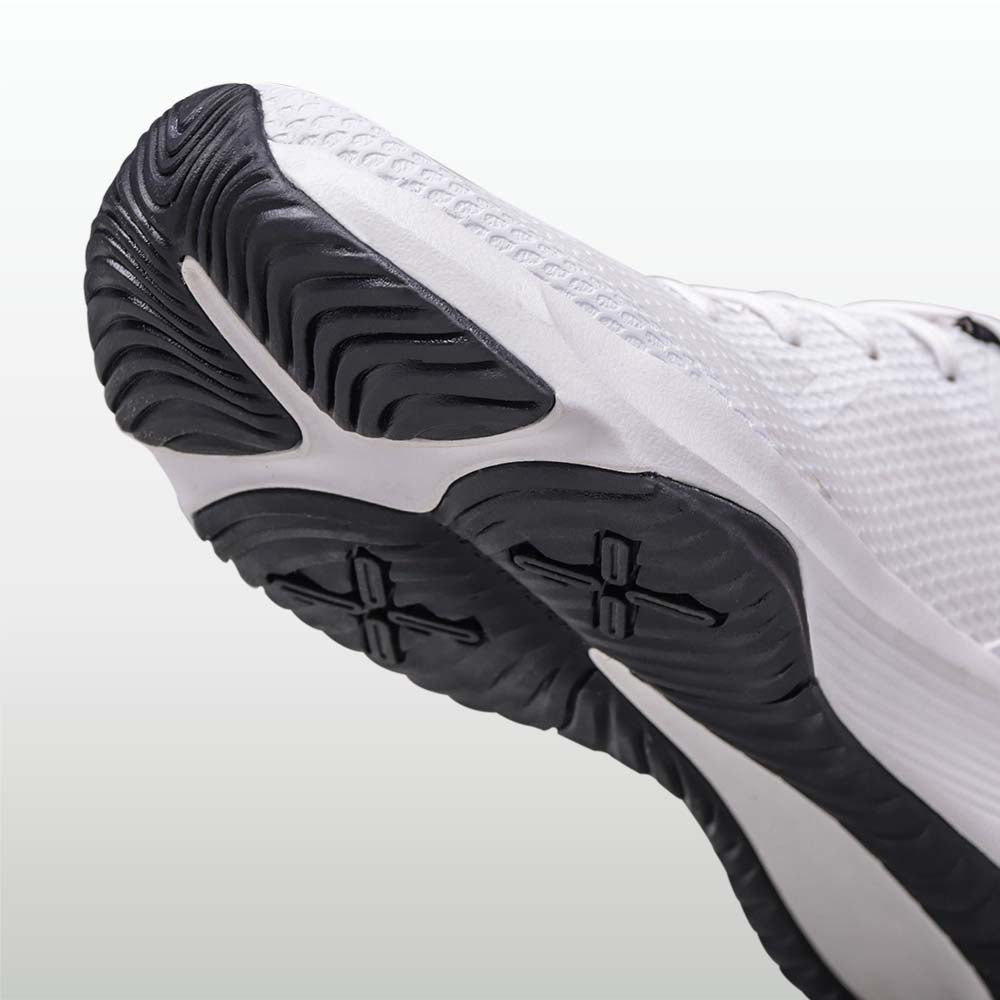 NIVIA HAWKS 2.0 TRAINING SHOE