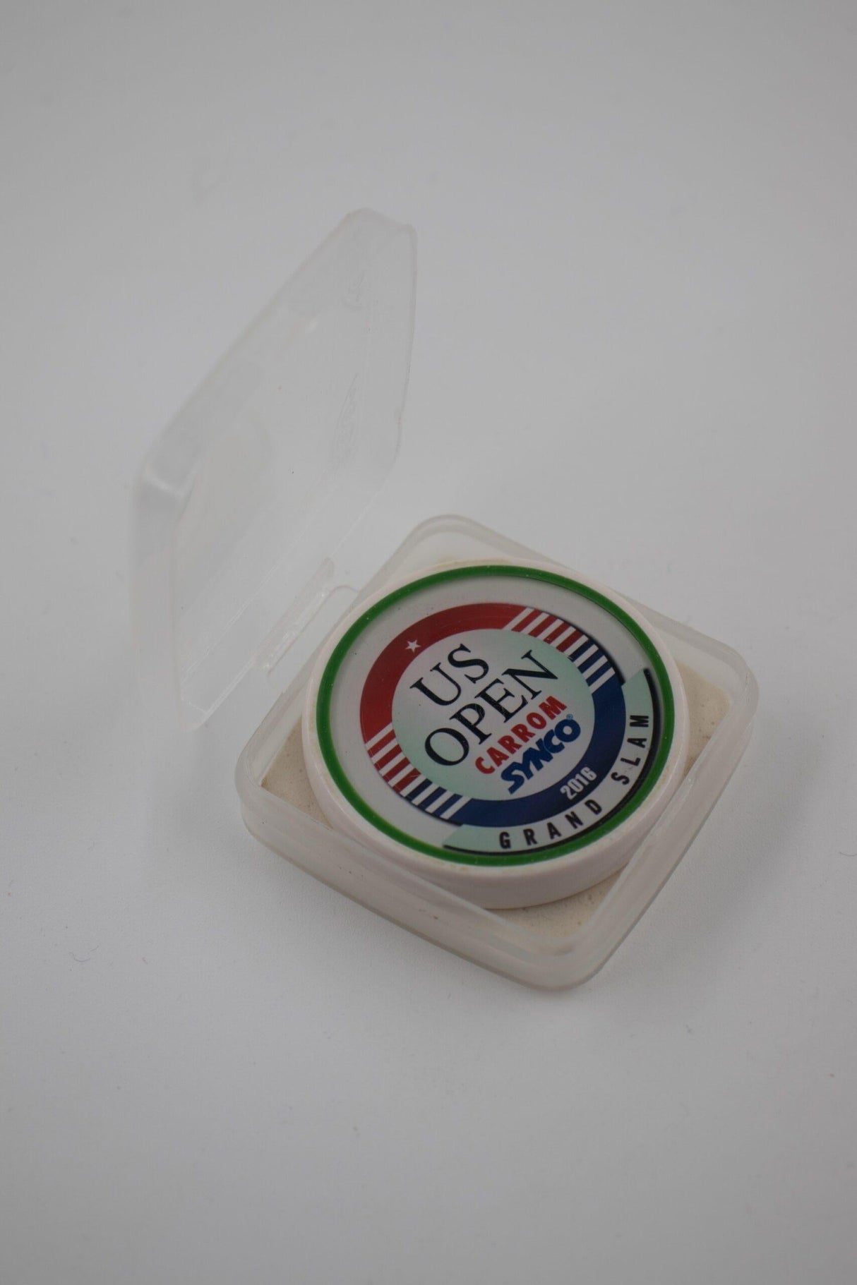 Synco US Open carrom striker professional 15g with special case, Assorted color