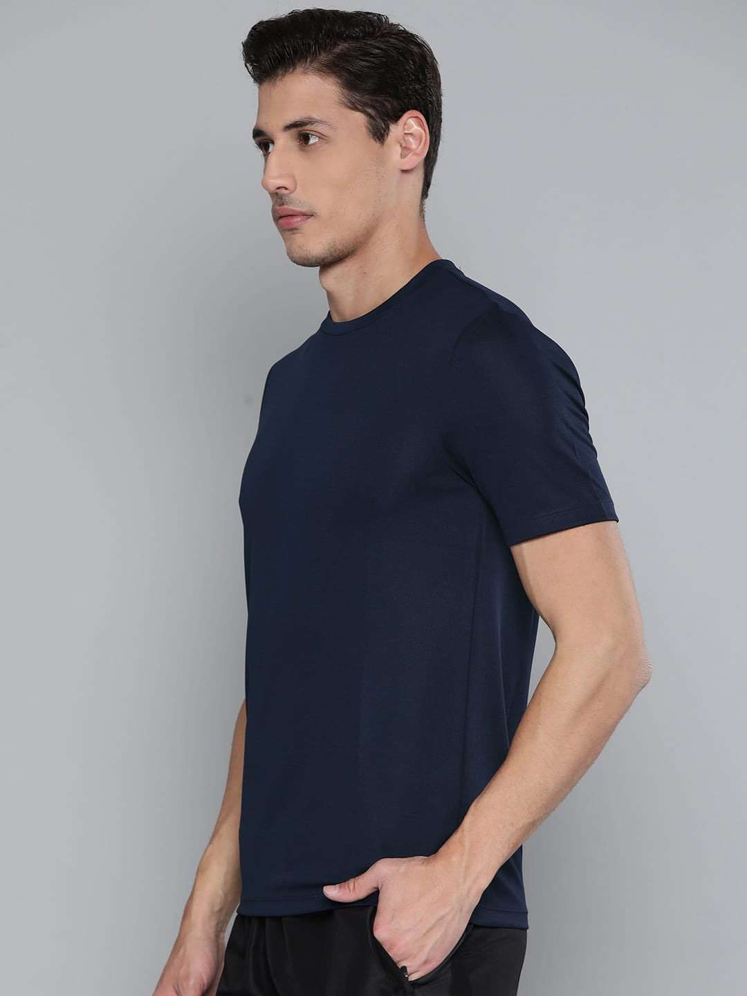 Alcis Men Solid Blue Round Neck T Shirt