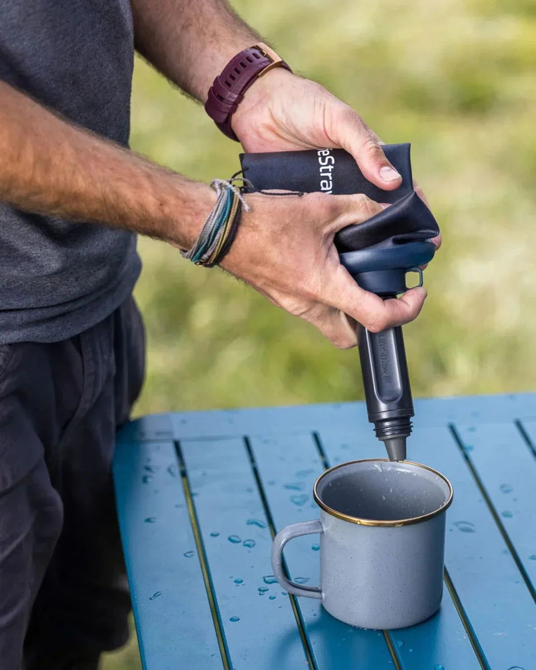 LIFESTRAW Peak Series Collapsible Squeeze 650ml Bottle With Filter - Dark Mountain Grey