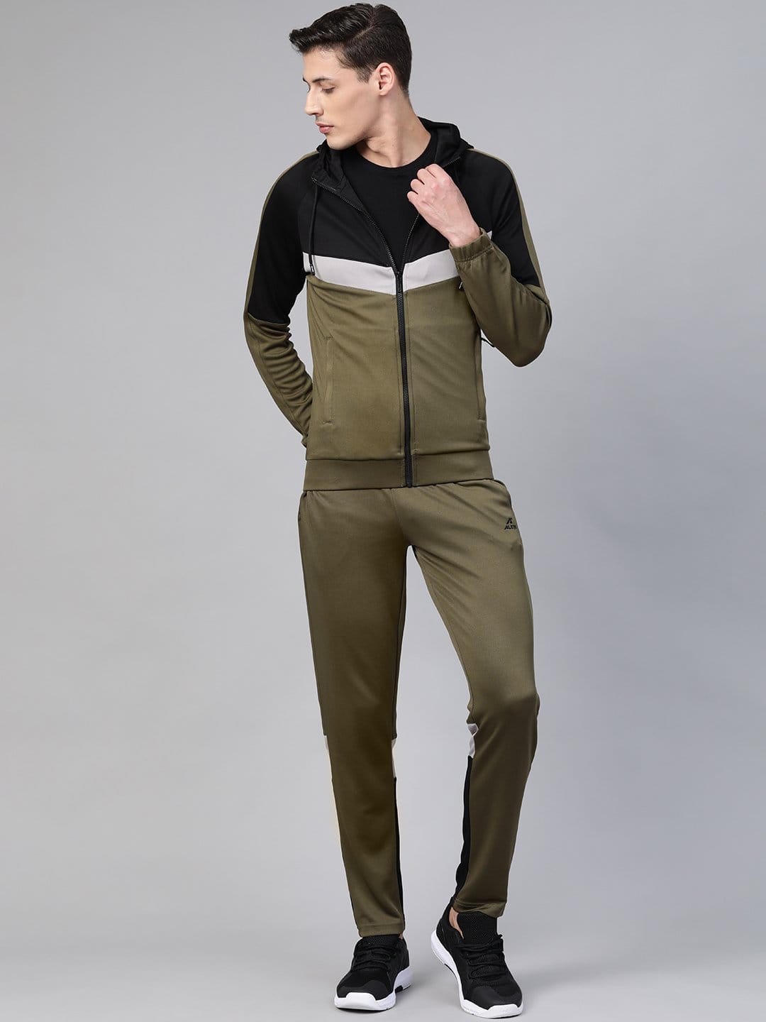 Alcis Men Olive Green Black Hooded Colourblocked Training Tracksuit