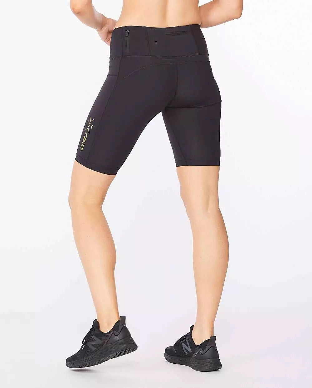 2XU Light Speed Mid-Rise Compression Women Running Shorts