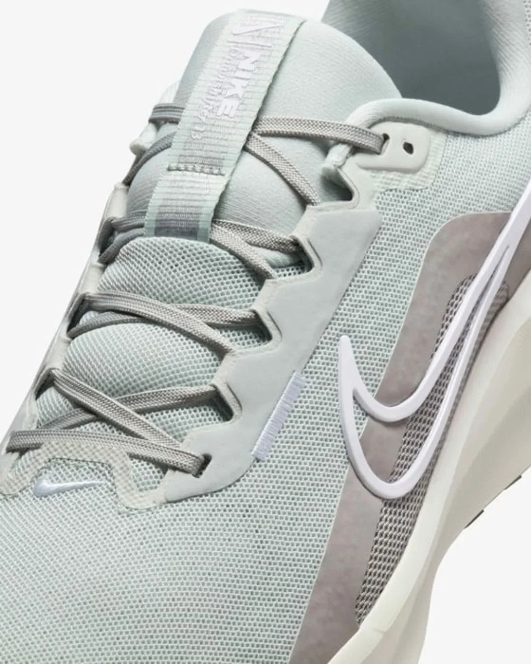 NIKE Downshifter 13 Men Road Running Shoes - Light Silver/College Grey/Sail/White