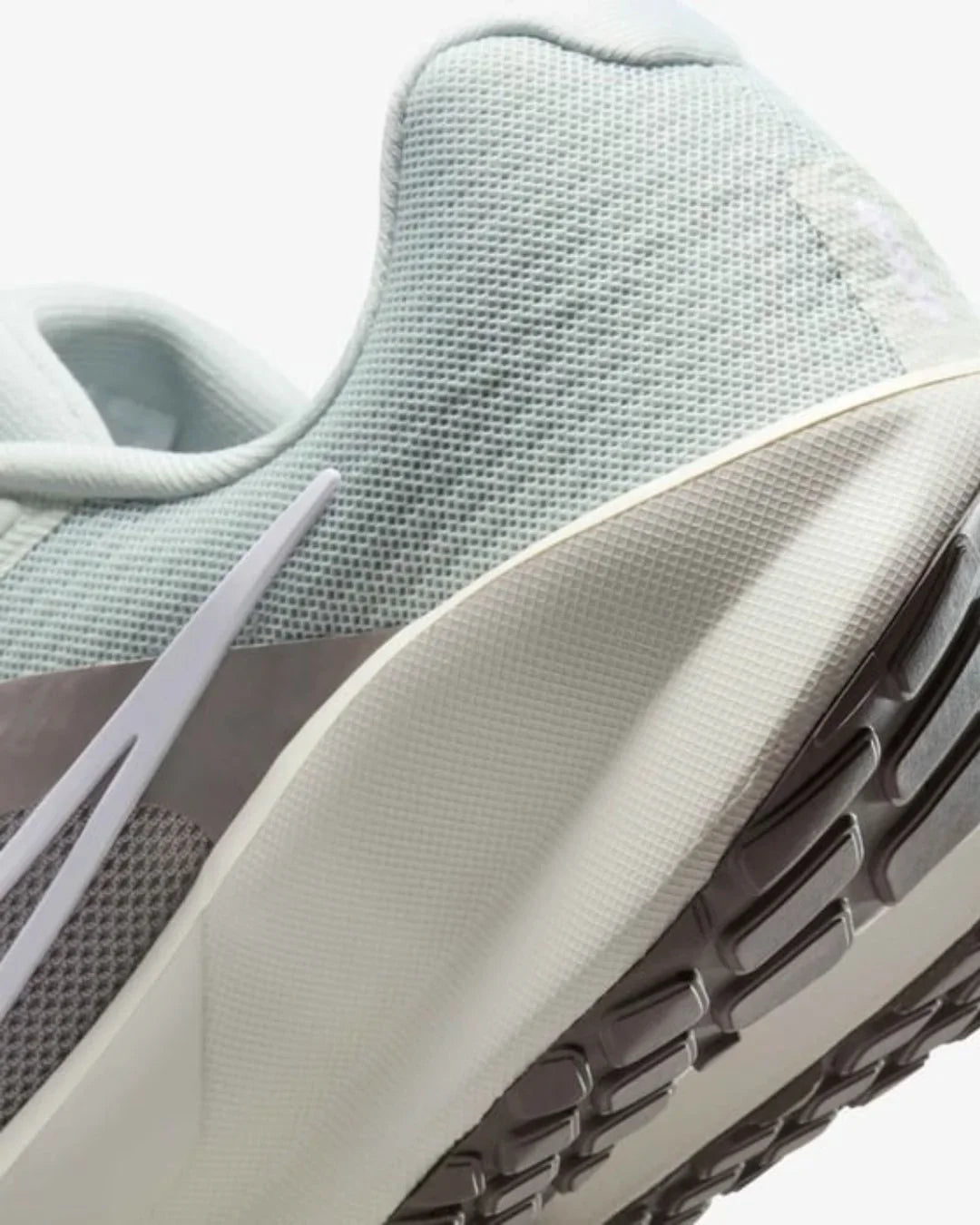 NIKE Downshifter 13 Men Road Running Shoes - Light Silver/College Grey/Sail/White