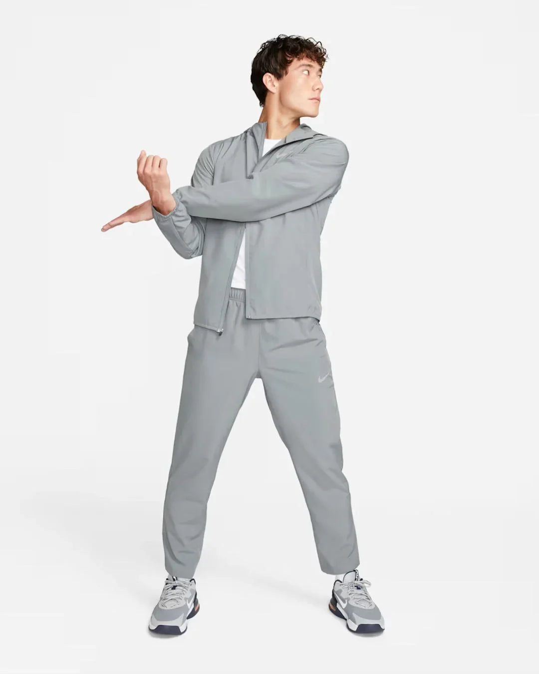 NIKE Form Men's Dri-Fit Open Hem Versatile Trousers - Smoke Grey/Black