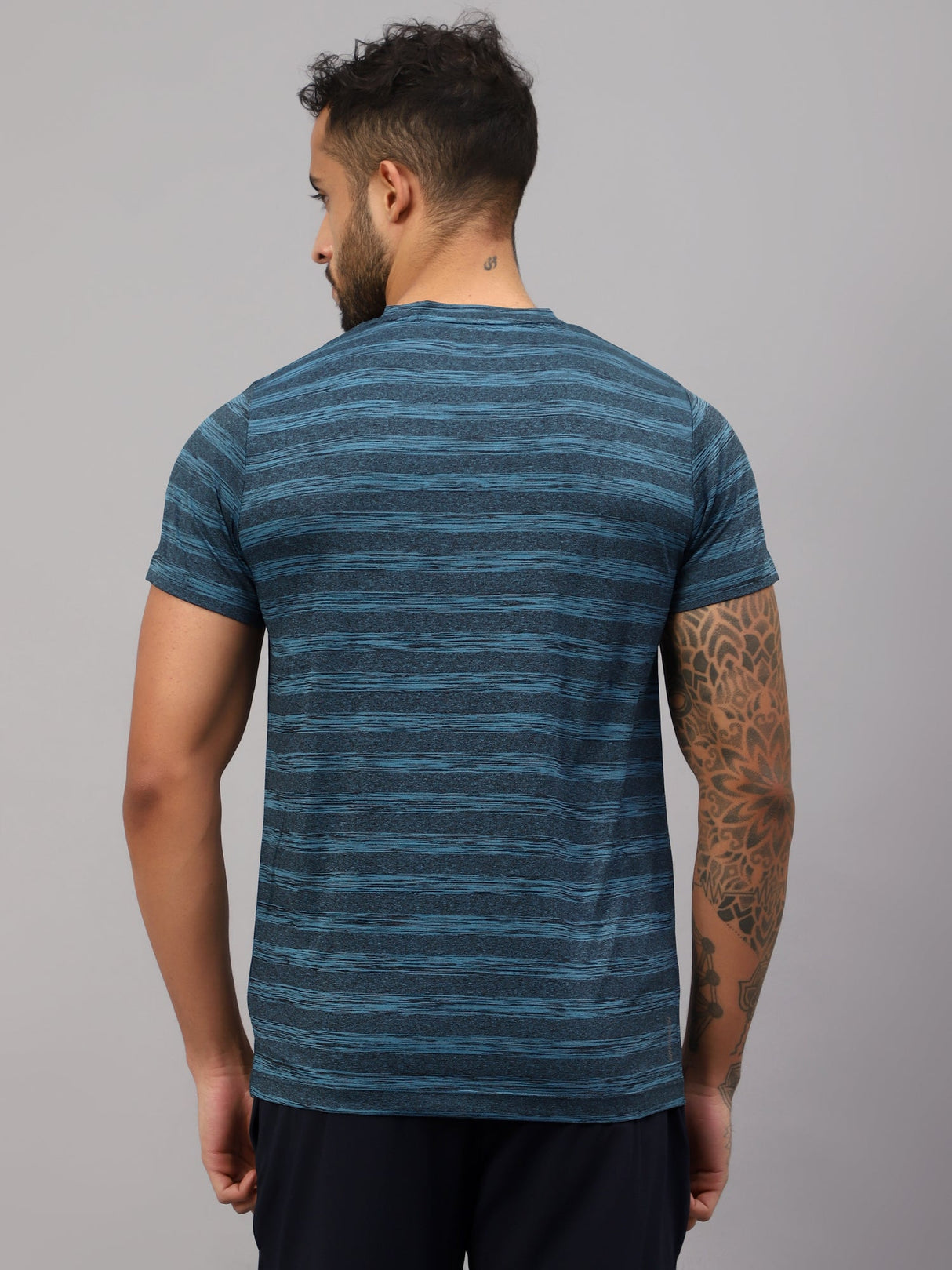 Vector X Mens Polyester Round Neck Sports T-Shirt Half Sleeves
