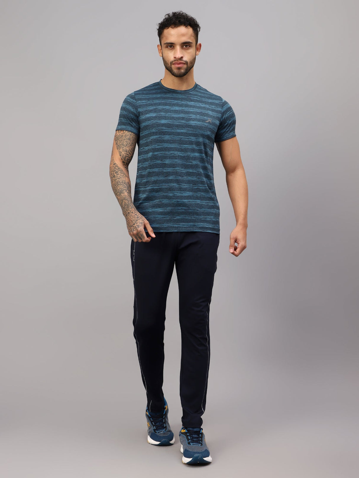 Vector X Mens Polyester Round Neck Sports T-Shirt Half Sleeves