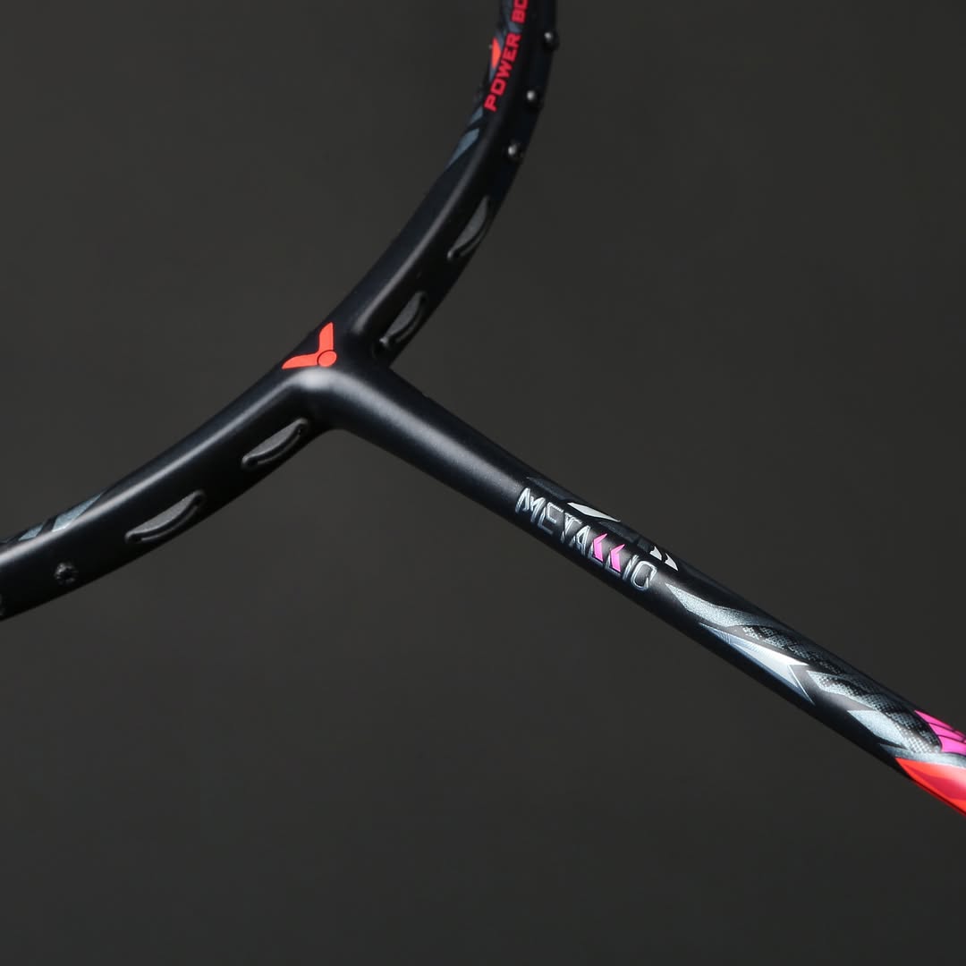 Victor Thruster Ryuga Metallic C 4U G5 | KIBI Sports – KIBI SPORTS