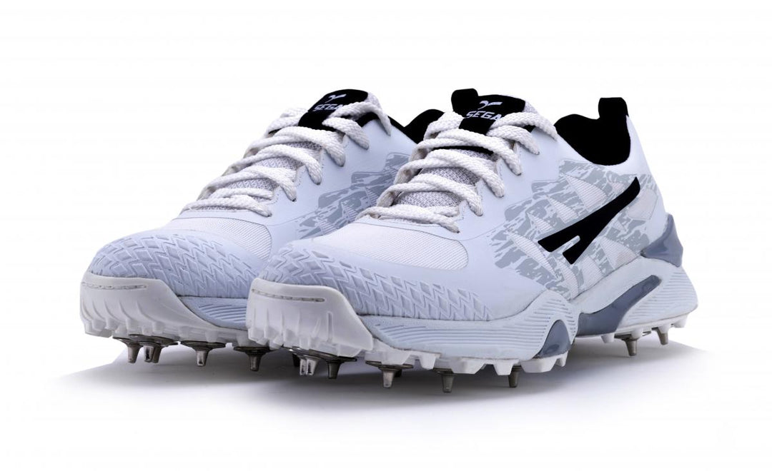 SEGA - Freedom Spikes Cricket Shoes | Kibi Sports