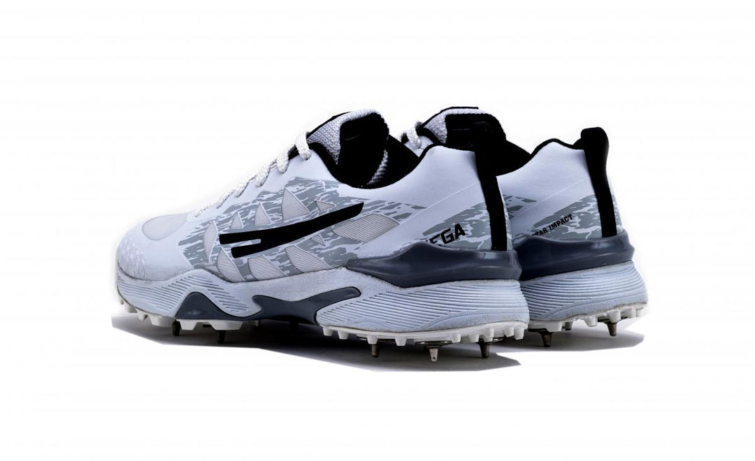 SEGA - Freedom Spikes Cricket Shoes | Kibi Sports