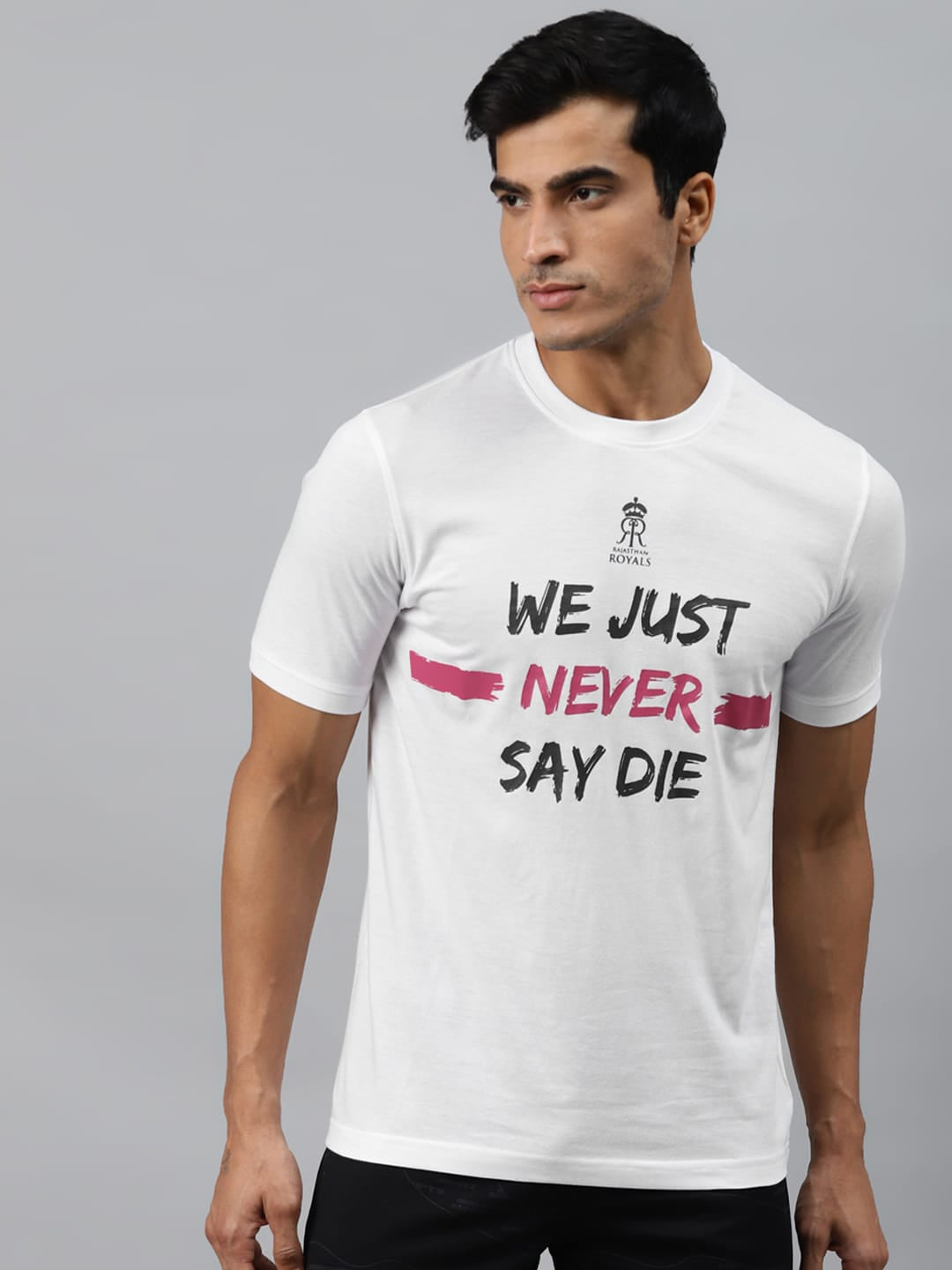 Alcis Men White Black Typography Print Slim Fit Round Neck T-shirt