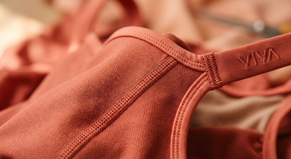 VIVA Swimming CORALINE - detail shot