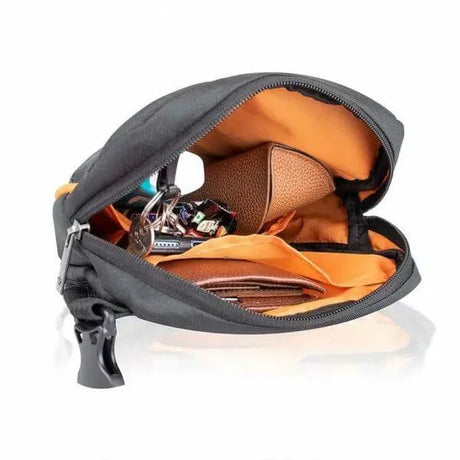 Taur – 4 in 1 Magnetic riding Tank bag, thigh bag, waist bag and Messenger sling bag - KIBI SPORTS